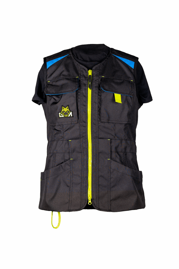 Women's vest perfect for dog training.
